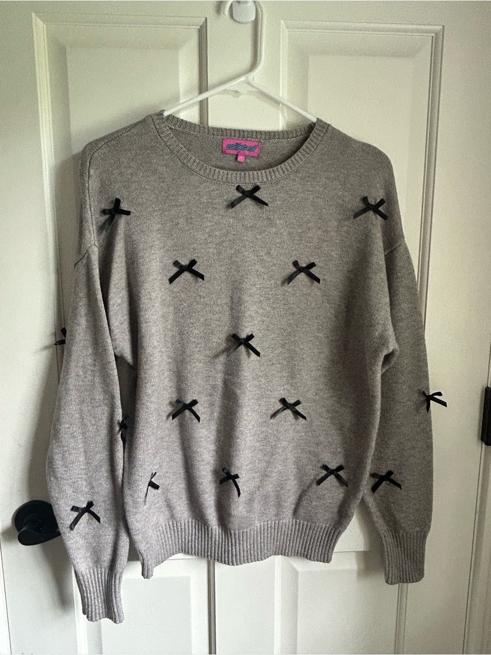Edikted Gray Sweater with Black Bows